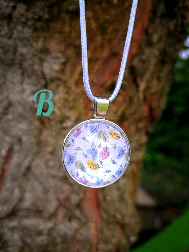 Handmade jewellery necklace .