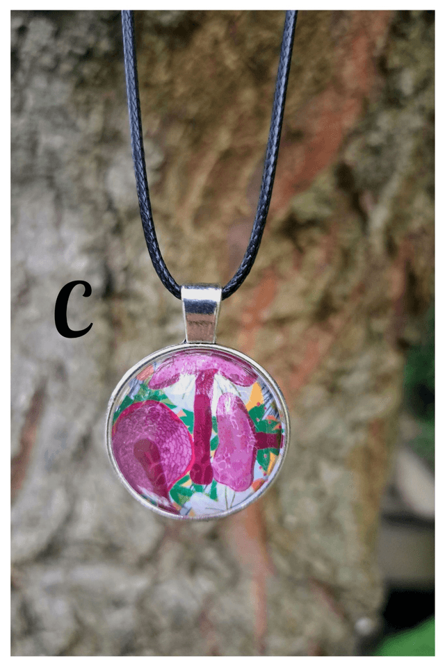 Handmade jewellery necklace .