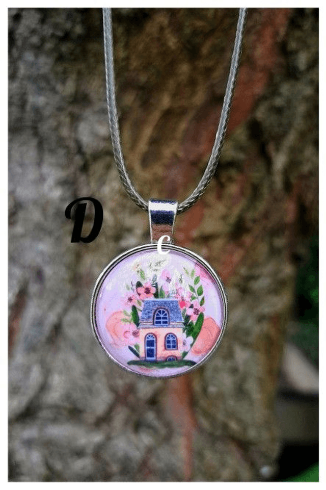 Handmade jewellery necklace .