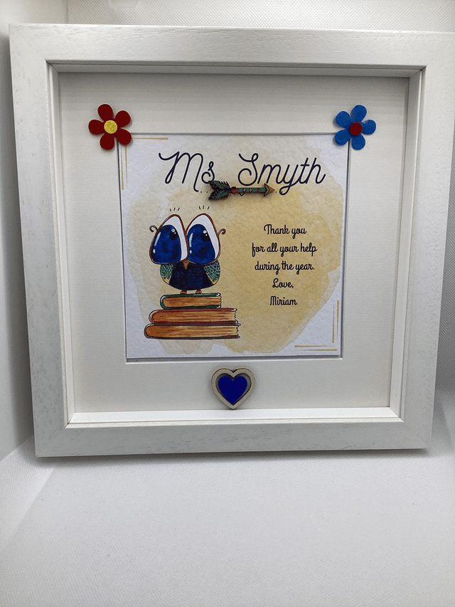 Personalised teacher’s scrapbook journal with free pen and pendant. Beautiful appreciation gift for teachers.