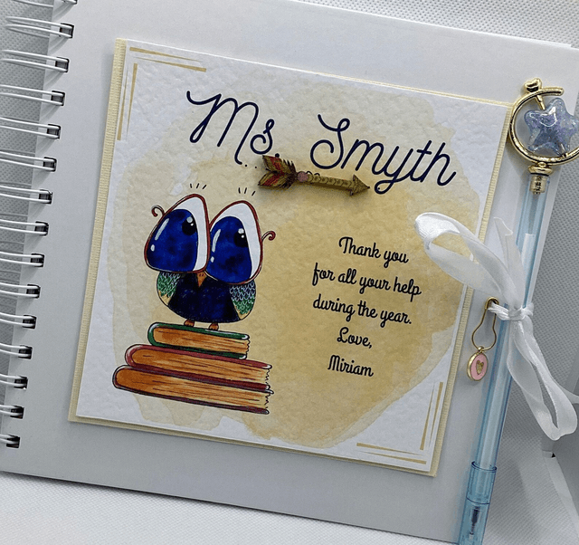 Personalised teacher’s scrapbook journal with free pen and pendant. Beautiful appreciation gift for teachers.