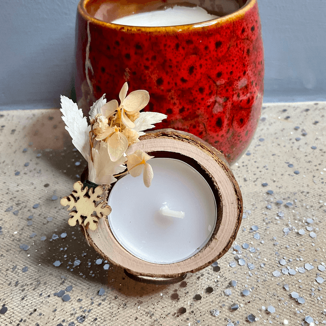 Handmade rustic tea light holder. Gorgeous wedding favours and Christmas gift.