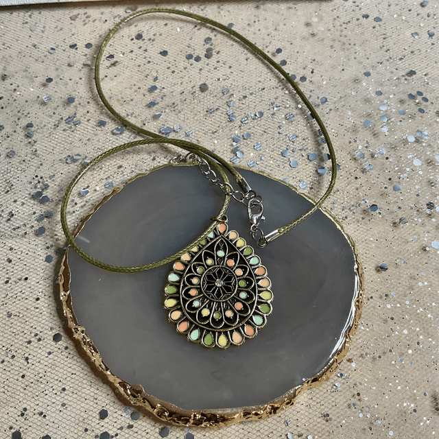 Handmade water drop pendant necklace