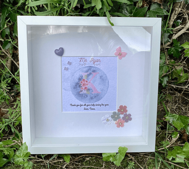 Personalised initial’s frame and scrapbook album set with FREE pen and pendant.