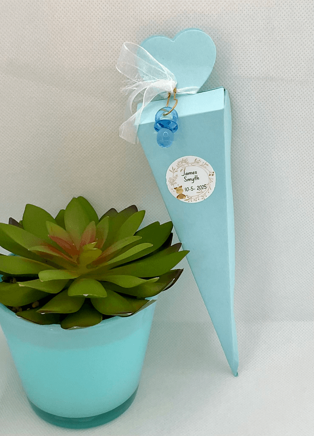 10 pieces Pre-fill Blue favour boxes with sweets ( Confectionary and charms included).