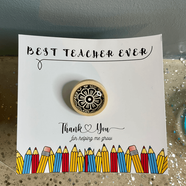 Handmade brooch with Thank You card. Thank you teacher gift.