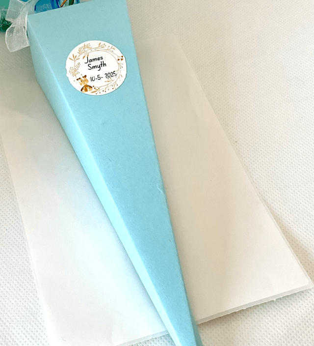 10 pieces Pre-fill Blue favour boxes with sweets ( Confectionary and charms included).