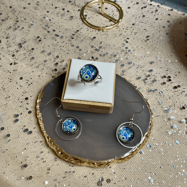 Handmade ring and earrings set. Coordinated cabochon jewellery. Blue