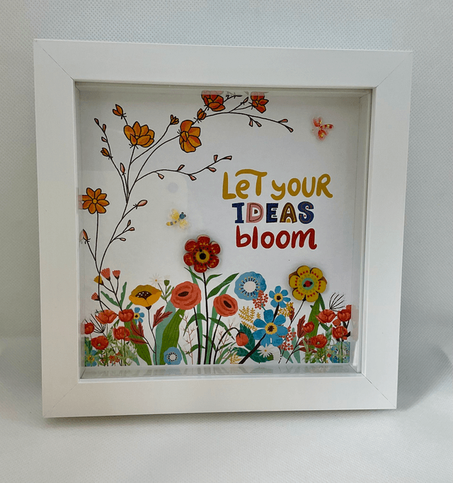 Buttons frame with inspirational quote.Flower design