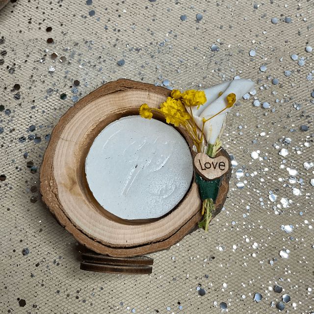 Handmade rustic tea light holder. Gorgeous wedding favours and Christmas gift.