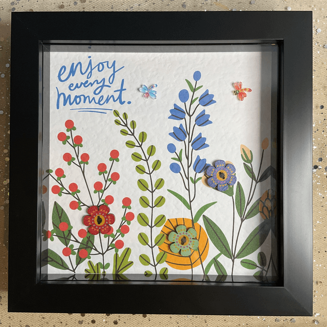 Buttons frame with inspirational quote.Flower design