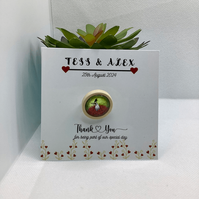 10/50 Pieces  Handmade brooches with custom wedding cards. Wedding favours.