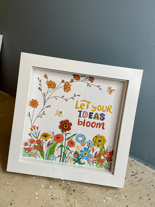Buttons frame with inspirational quote.Flower design