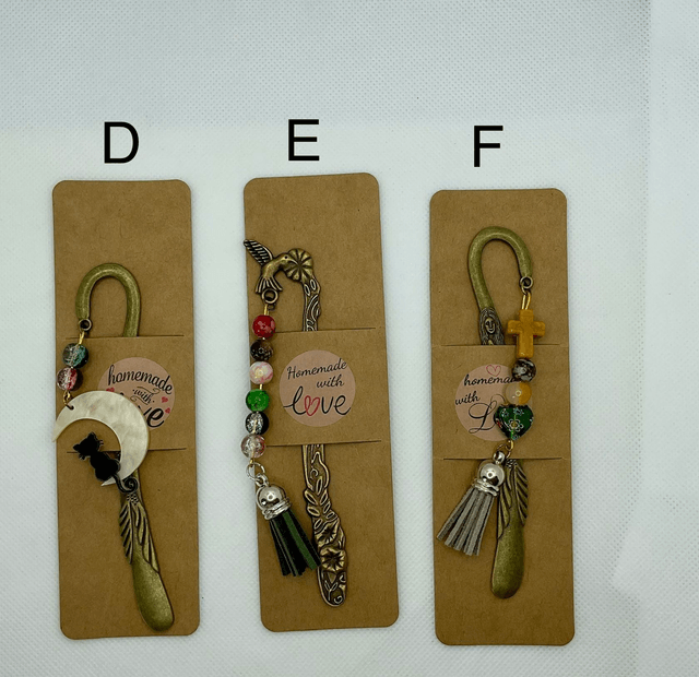 Handmade bookmark. Beautiful bronze colour beaded bookmarks.
