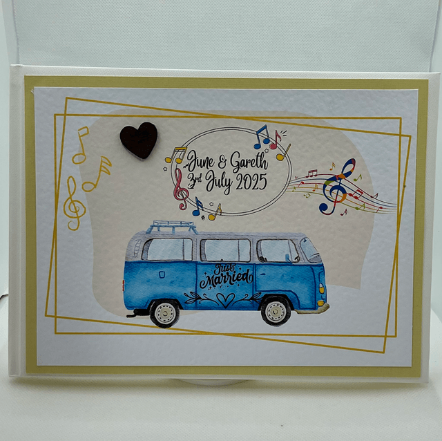 Wedding guest book. Personalised signature’s book .