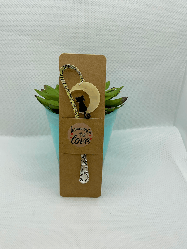 Handmade bookmark. Beautiful silver colour beaded bookmarks. Perfect gift idea.