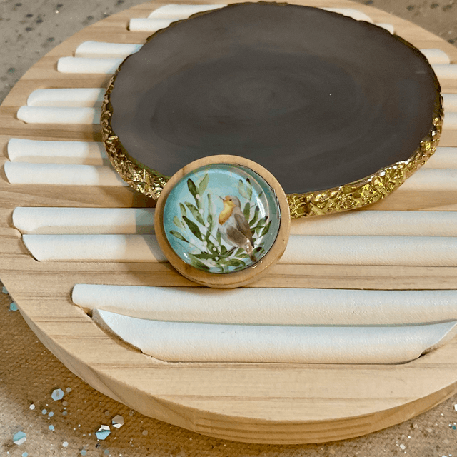 Handmade brooch with Robin design. Beautiful Christmas gift.