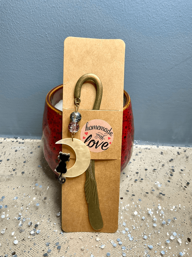 Handmade bookmark. Beautiful bronze colour beaded bookmarks.